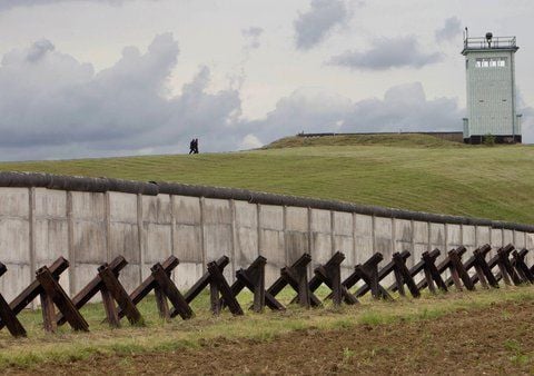 Die Anlagen des Grenzdenkmals der frühreren innerdeutschen Grenze in Hötensleben (Bördekreis) (FOTO: DPA)