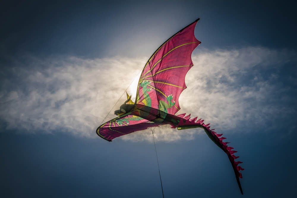Seit über 2 000 Jahren lassen Menschen Drachen steigen - die Faszination hält bis heute an.