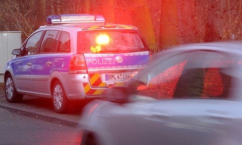 Raser sind die «fleißigsten» Punktesammler in der Flensburger Verkehrssünderkartei. (FOTO: DPA)