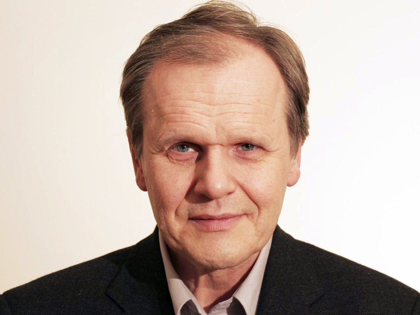 Wolfgang Krüger ist Buchautor und Psychotherapeut in Berlin und unter anderem spezialisiert auf Partnerschaftsprobleme.