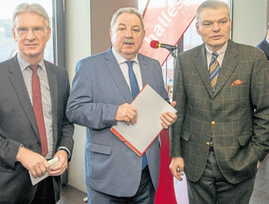 Dr. Michael Schädlich (Präsident), Manfred Maas (Vorstand Investionsbank Sachsen-Anhalt) und Holger Stahlknecht (Innenminister Sachsen-Anhalt, CDU).