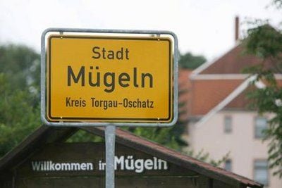 Das Ortseingangsschild von Mügeln. (Foto: ddp)