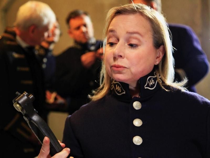 ChrisTine Urspruch in einer Szene der Terra-X-Dokumentation "Verräterische Spuren - Die Geschichte der Forensik". Foto: Birgit Tanner/ZDF