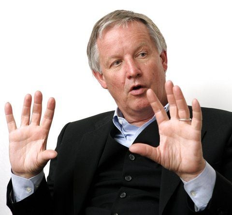 TV-Pfarrer Jürgen Fliege im Juni 2005 während einer Pressekonferenz in Berlin. (FOTO: DPA)