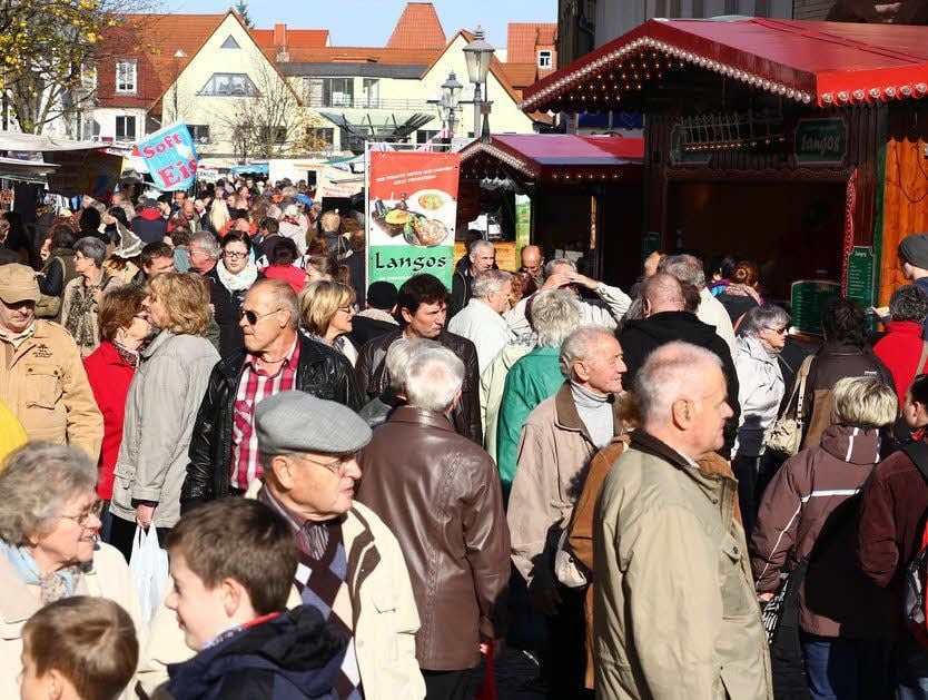 Andrang herrschte an den Ständen des Zwiebelmarktes.
