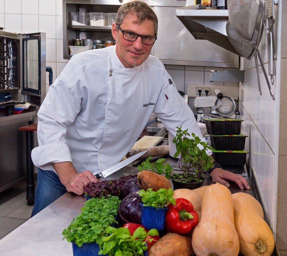 Steffen Warias hat es in den nächsten Gourmetführer geschafft. Sein Credo: gute Produkte und Visionen