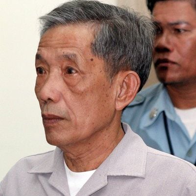Kaing Guek Eav alias «Duch» war Leiter des Gefängnisses Toul Sleng in Phnom Penh, wo während der Schreckensherrschaft der Roten Khmer von 1975 bis 1979 bis zu 16 000 Menschen umgebracht wurden. (Foto: dpa)