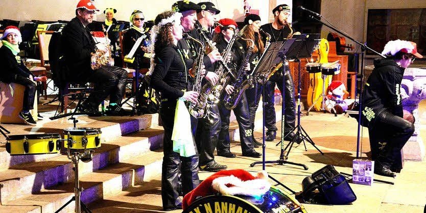 Das Orchester bei seinem Auftritt in der Andreaskirche