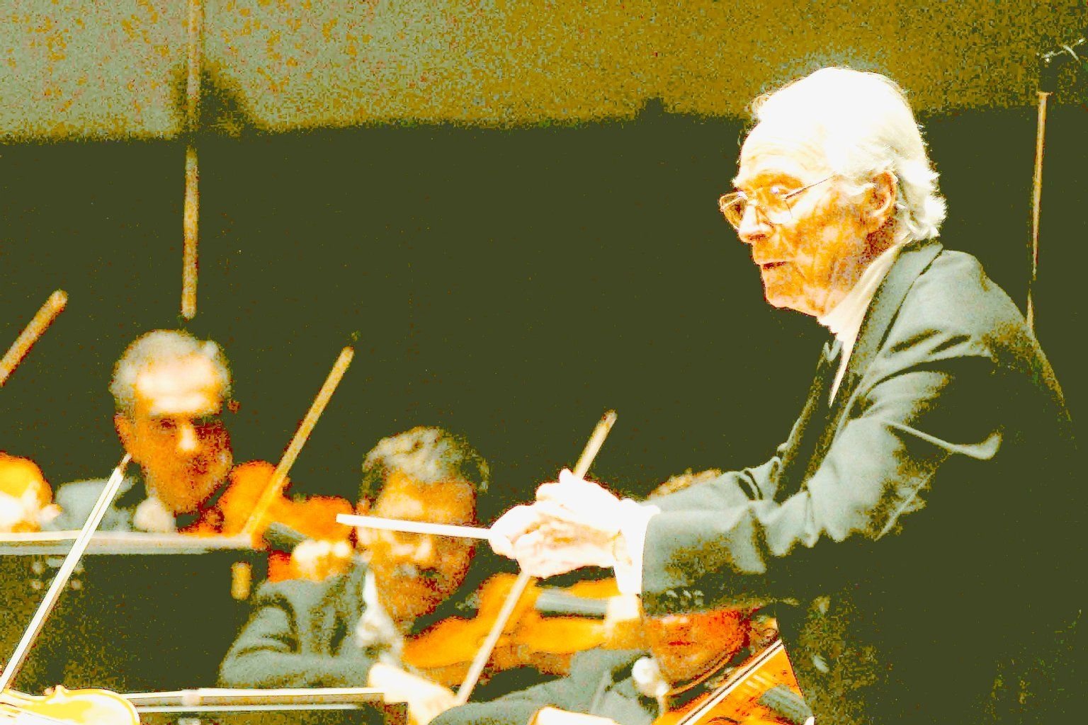 Opern-Dirigent Bruno Bartoletti bei einer Aufführung in Florenz.