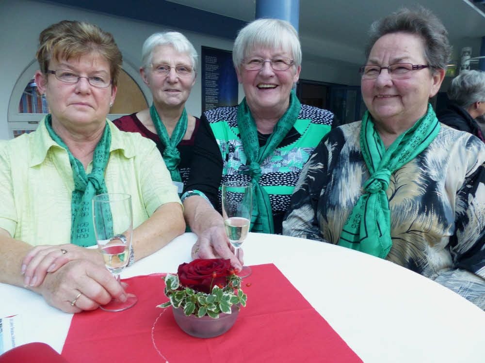 Die Grünen Damen Heidemarie Rödiger, Ingrid Pacyna, Margot Dimmer und Inge Kunze (v.l.).