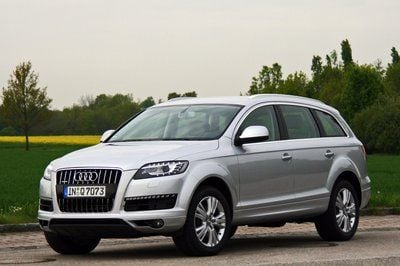 Der überarbeitete Audi Q7 steht ab Juli bei den Händlern und kostet mindestens 51 750 Euro. (FOTO: DPA)