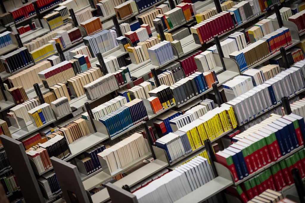 Bücher über Bücher.