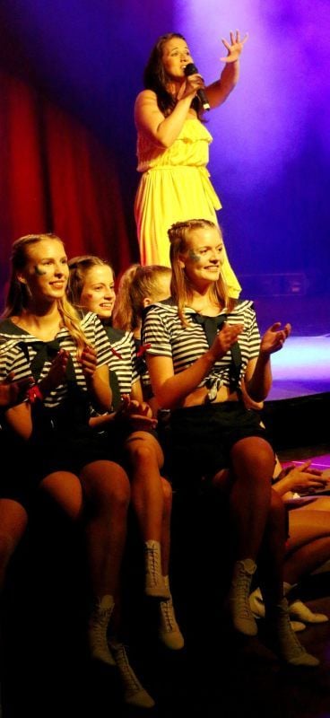 Sängerin Nadine Fabielle, hier beim Jessener Heimatabend 2019, hat ihr fünftes Album fertig, das am 14. Februar in Leipzig präsentiert wird.
