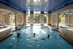 Das Hallenbad des 5-Sterne-Hotels «Giardino» aufgenommen in Ascona, Tessin, Schweiz. Die deutsche Fußball-Nationalmannschaft wird am Lago Maggiore im Schweizer Kanton Tessin ihr EM-Quartier beziehen. (Foto: dpa)