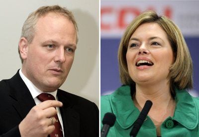 Bei der Wahl des Bundespräsidenten am 23. Mai verbreiteten Ulrich Kelber und Julia Klöckner 14 bzw. 17 Minuten vor der offiziellen Bekanntgabe des Wahlergebnisses durch den Bundestagspräsidenten über den Internet-Dienst Twitter die Wahl von Horst Köhler. (FOTO: DPA)