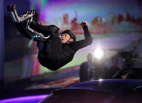 Der Wettkandidat Samuel Koch am 04.12.2010 in Düsseldorf während der ZDF-Show «Wetten, dass..?», in deren Verlauf er sich schwere Verletzungen zuzog. (FOTO: DPA/ARCHIV)