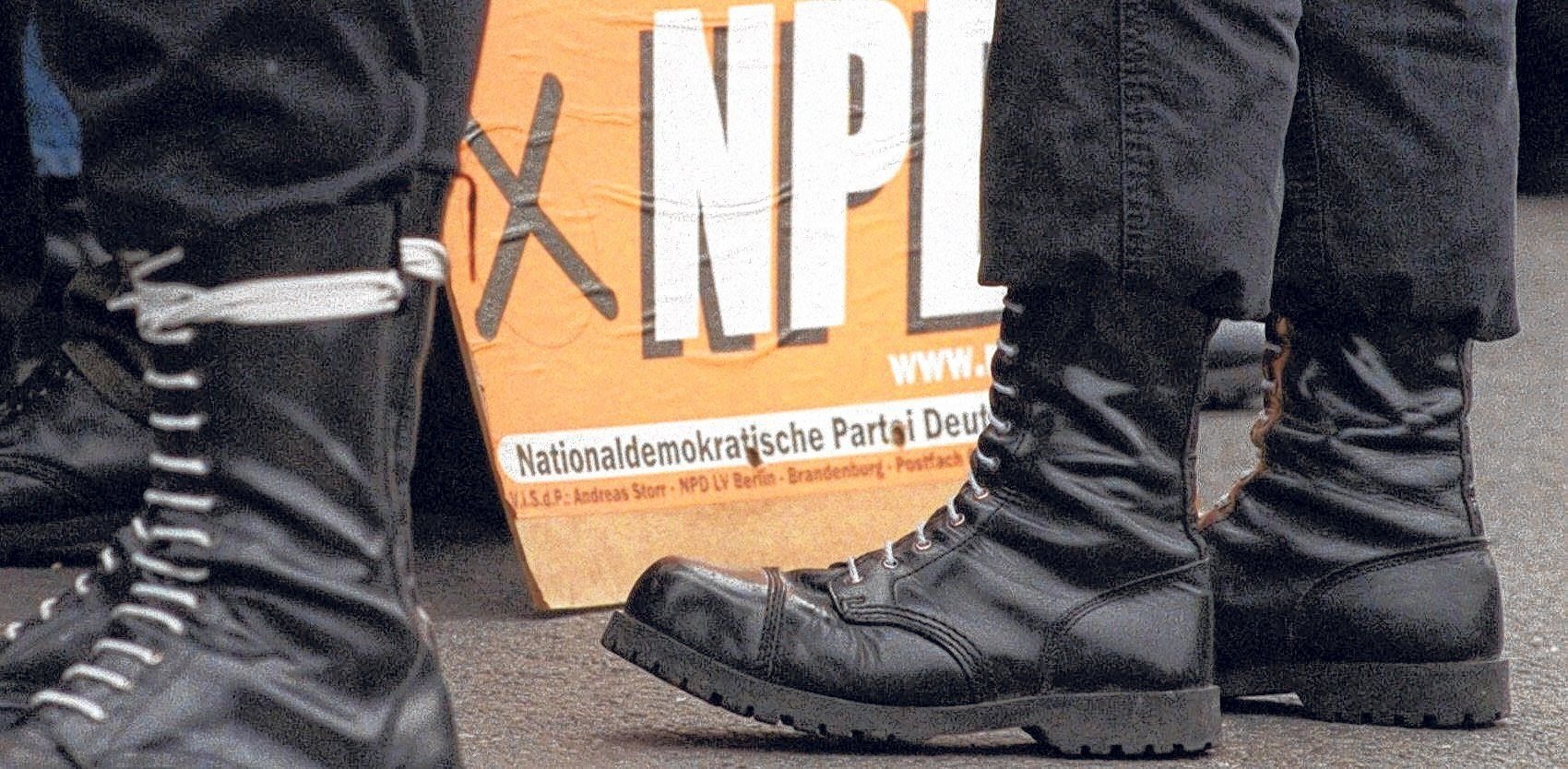 Anhänger der NPD bei einer Demonstration