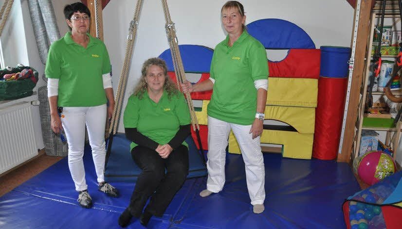 Zum Team der Annaburger Ergotherapie von Cornelia Thürk (rechts) gehören auch Heike Kott (links) und Sylke Dorbrietz.