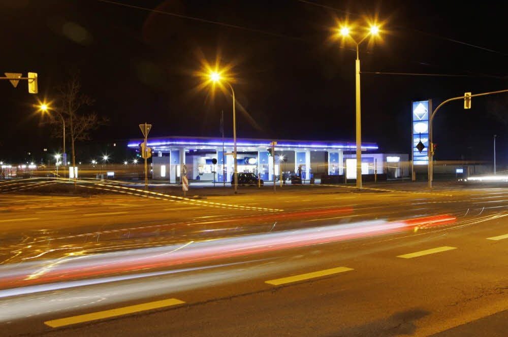 Im Dessauer Norden gibt es 24-Stunden-Service. Die Mehrzahl der Tankstellen hat aber nachts zu.