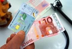 Sieben Monate nach In-Kraft-Treten derGesundheitsreform sind bei der AOK Sachsen-Anhalt bereits mehr alszehn Prozent der 900 000 Versicherten von den Zuzahlungen fürArzneimittel und von der Praxisgebühr befreit. (Foto: dpa)