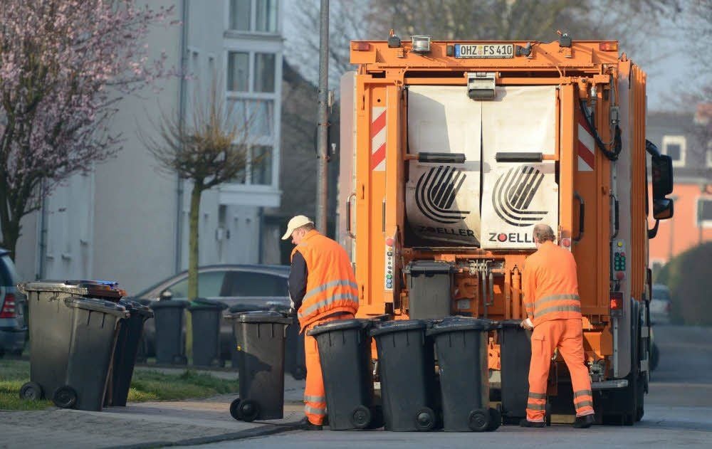 Ab Januar 2016 wird die Abholung der Tonne nicht mehr über eine Banderole registriert, sondern mit Hilfe eines Chips.