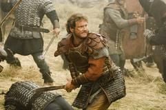 Im neuen Kinofilm «Die letzte Legion» kämpft Aurelius (Colin Firth) in einer Schlacht (undatierte Filmszene). (Foto: dpa)