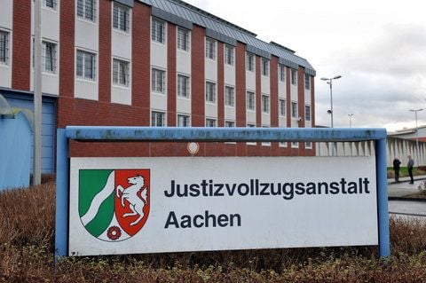 Das Hauptgebäude der Justizvollzugsanstalt in Aachen. (FOTO: DPA)