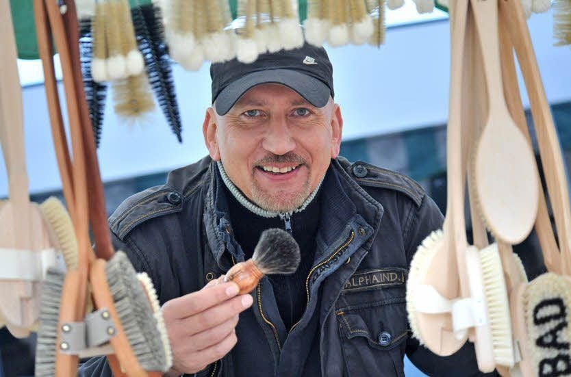Timo Schwertner aus Wurzen findet: Nichts geht über eine Rasur mit Dachshaar.