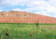 Das Kaliwerk in Roßleben (Kyffhäuserkreis) wurde im Jahr 1990 geschlossen. Übrig blieben Abraumhalden wie diese. (Foto: MZ-Archiv)