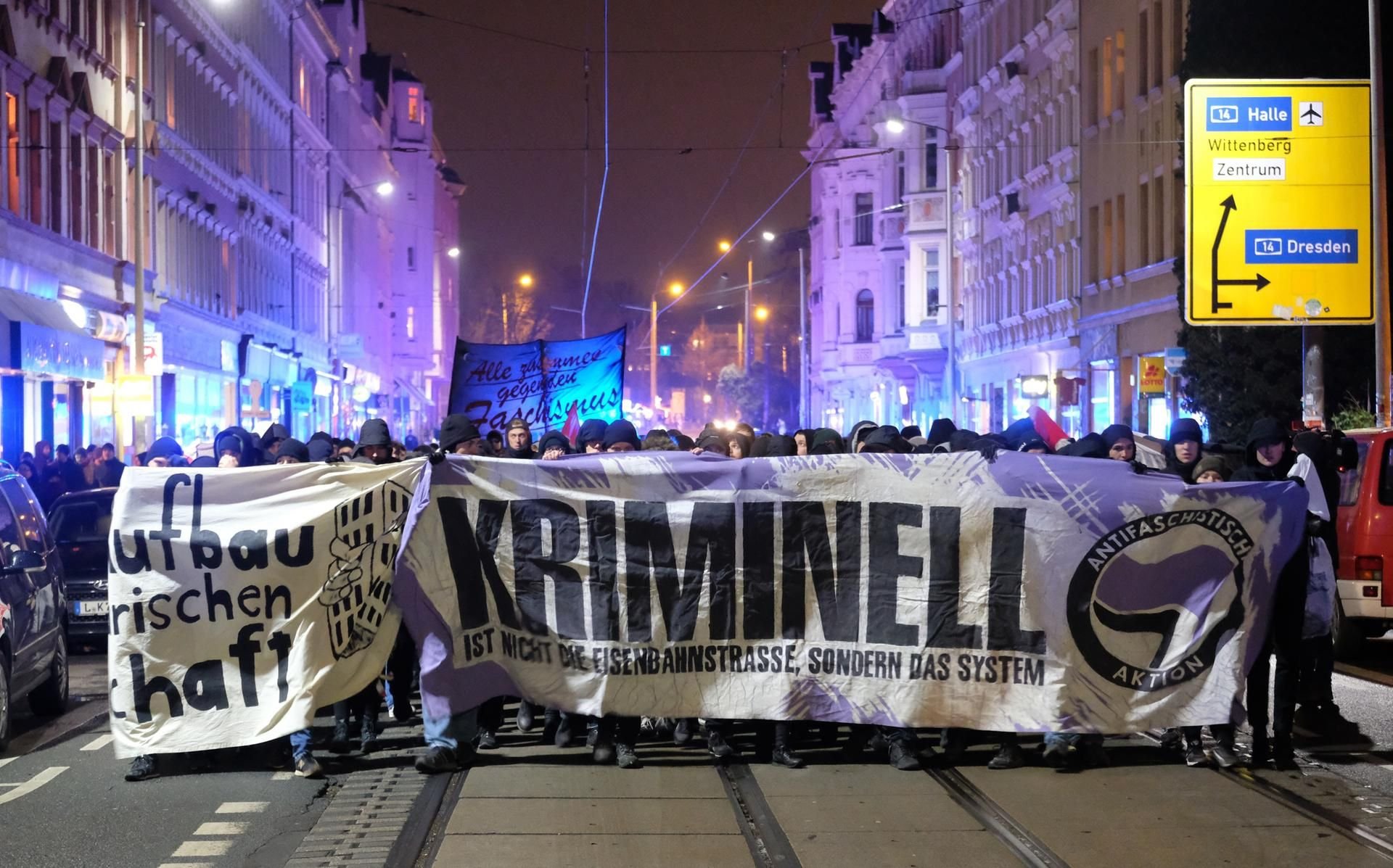 In Leipzig wurde am Freitag gegen die Polizei demonstriert.