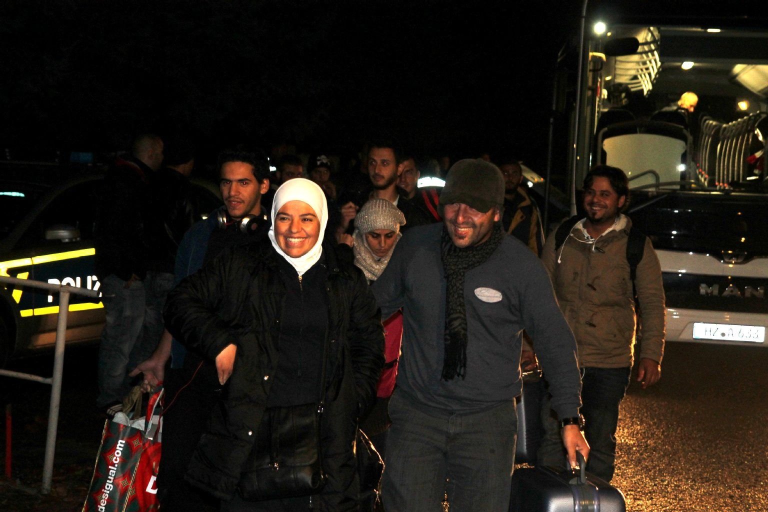 Am Sonntagabend sind in Kretzschau rund 30 Flüchtlinge angekommen. Sie werden in der Jugendherberge untergebracht.