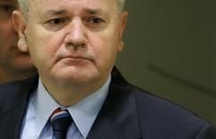 Slobodan Milosevic, einstiger jugoslawischer Präsident, ist als Kriegsverbrecher vor dem UN-Tribunal in Den Haag angeklagt. (Foto: dpa)