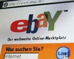 Auf der Internetseite des Auktionshauses eBay wurde zur Versteigerung ein Foto desKindes eingestellt und als Startgebot ein Euro festgelegt. (Foto: dpa)