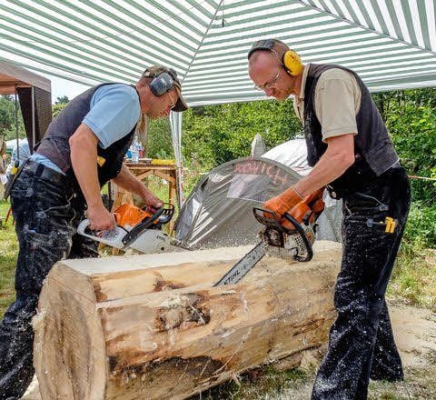 Mit seiner Hundefamilie eroberte der Sernoer Axel Glanz die Gunst des Publikums.