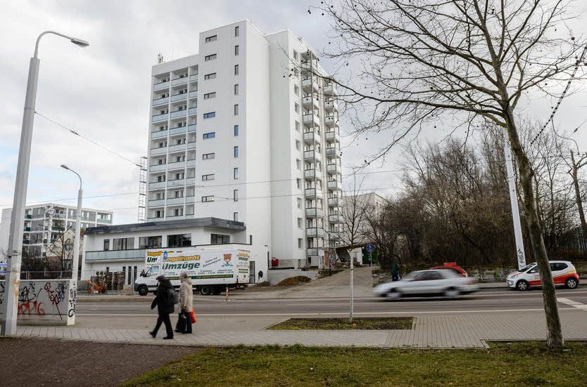 Der „neue“ Lutherturm. Ende März soll er nun fertig sein.