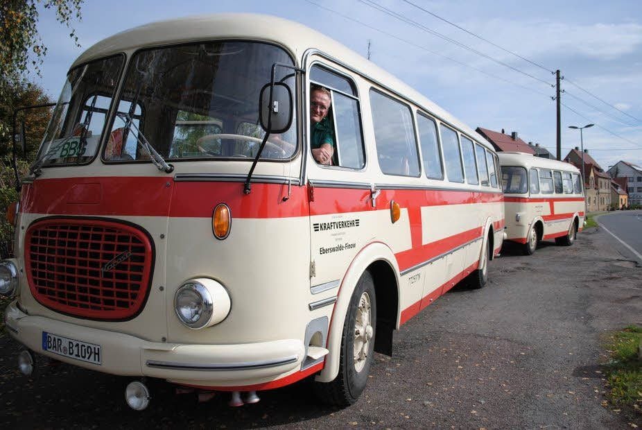 Klaus Göhler machte mit dem Oldtimer in Mühlbeck Station.