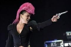 Pink bei einem Konzert in London. (Foto: dpa)