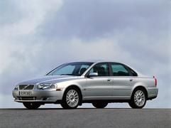 Wegweisend für Volvo - der S80 steht vor allem bei der Formgebung mit markanten Linien und Schwüngen für die Abkehr von der typischen Kantigkeit früherer Modelle. (Foto: dpa)