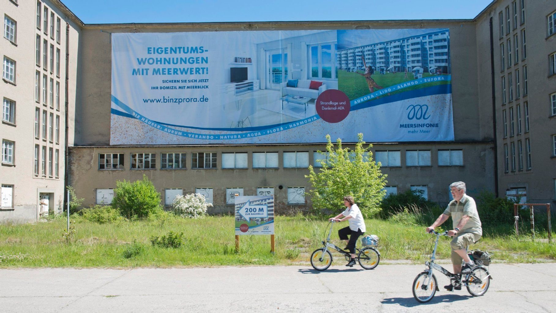 Die Investoren werben mit Meer, Sonne und Denkmalschutz-Abschreibung.