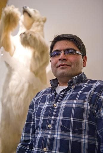 Mahdi Shabanimash ist Bergbau-Ingenieur und arbeitet in einer Mine auf Spitzbergen.