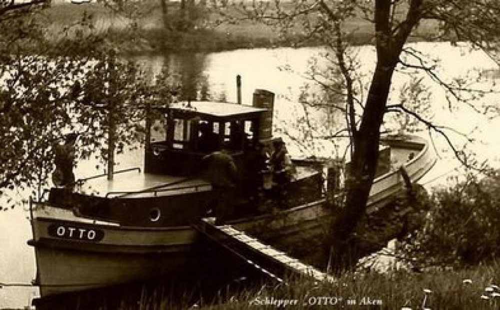 Schlepper Otto in Aken.
