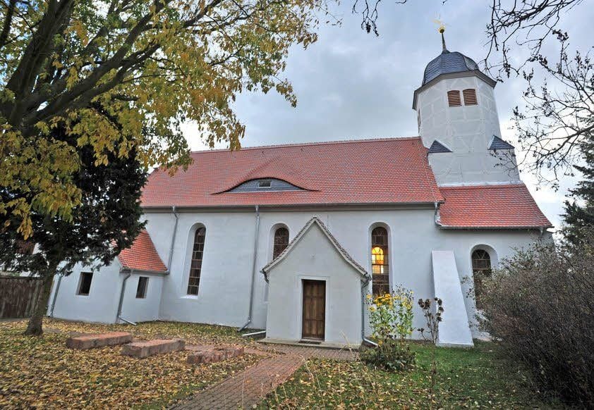 Geschafft: Krinas Kirche trägt ein neues Gewand.