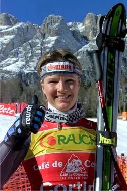 Germany's Hilde Gerg smiles after winning the women«s World Cup Super G in Cortina D'Ampezzo, Friday 25 January 2002. Gerg clocked 1:17.20 minutes to win ahead of runner-up Renate Goetschl of Austria and Alexandra Meissnitzer of Austria. dpa