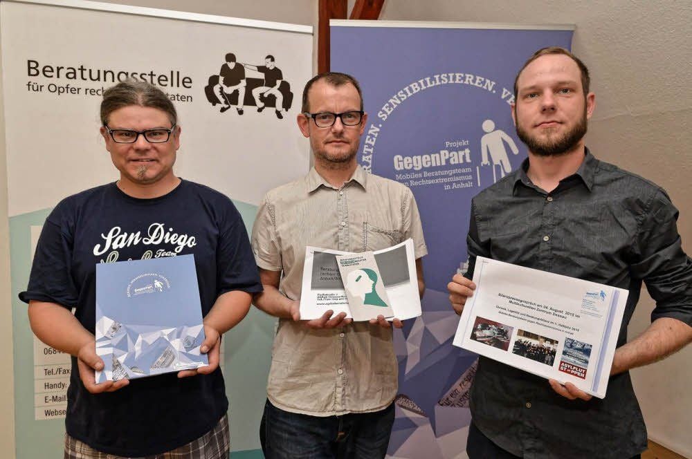 Eine ernste Halbjahresbilanz für 2015 musste die Beratungsstelle für Opfer rechter Gewalttaten jetzt ziehen: Steffen Andersch, Marco Steckel und Jan Burghardt (v.l.).