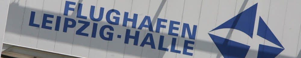 Der Flughafen führt erst seit der Wende wieder das „Halle“ im Namen. Beide Städte haben sich gemeinsam am Ausbau des Airports beteiligt.