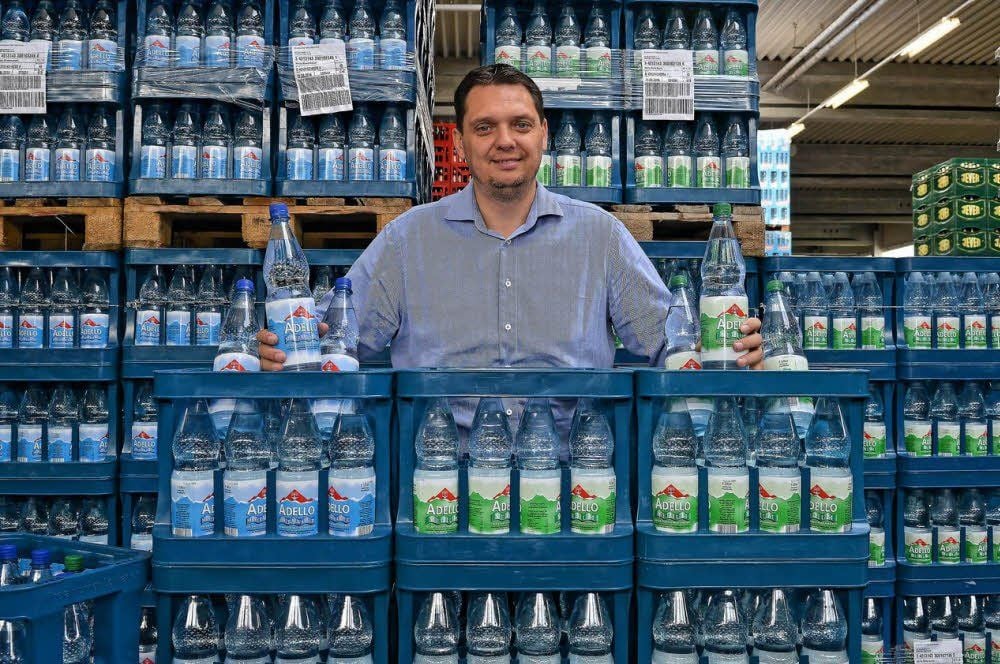 Bei Hitze ist Wasser gefragt - ob mit Sprudell oder naturell, weiß Saga-Geschäftsführer Tobias Gröger.