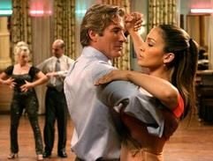 John Clark Richard Gere) und Paulina (Jennifer Lopez) trainieren in der Tanzschule «Miss Mitzie's Ballroom Dance». (Foto: dpa)