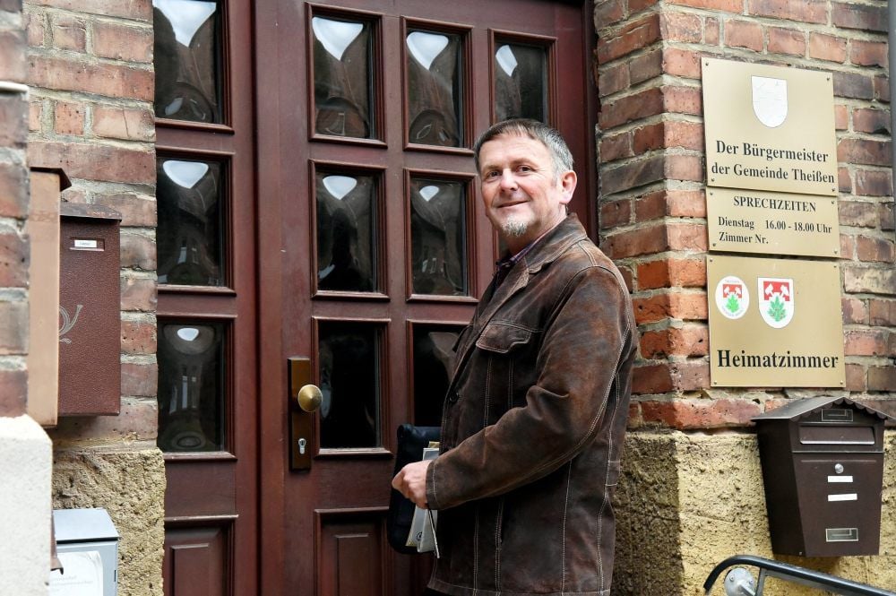 Die Gebäude in der Schulstraße 9 werden von Theißener Vereinen und Bürgern genutzt. Auch Ortsbürgermeister Thomas Ham hat hier sein Büro.
