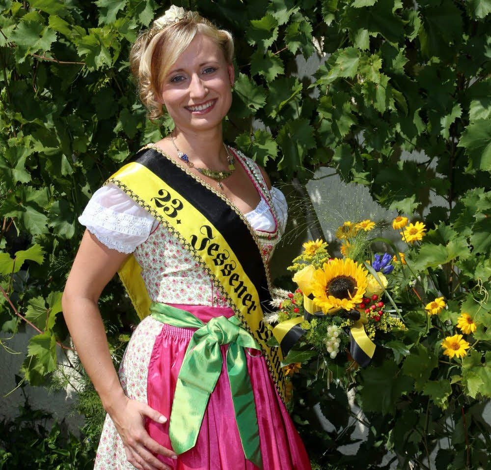 Ein gewinnendes Lächeln ist Sarah Weiner, der 23. Jessener Weinprinzessin, eigen.