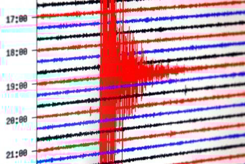 Das Seismogramm der Erdbebenstation Bensberg zeigt das Erdbeben der Stärke 4,4 am Donnerstagabend (08.09.2011) um 21 Uhr. (FOTO: DPA)